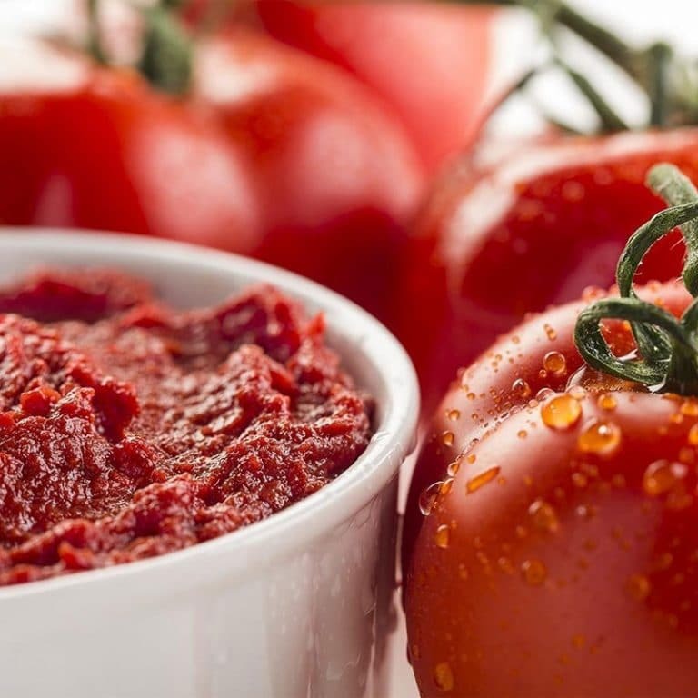 تصویر  رب گوجه‌فرنگی