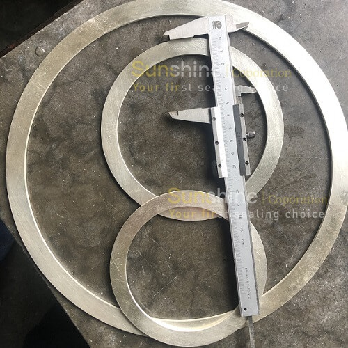 Picture of Pure 99.99% Silver Gaskets