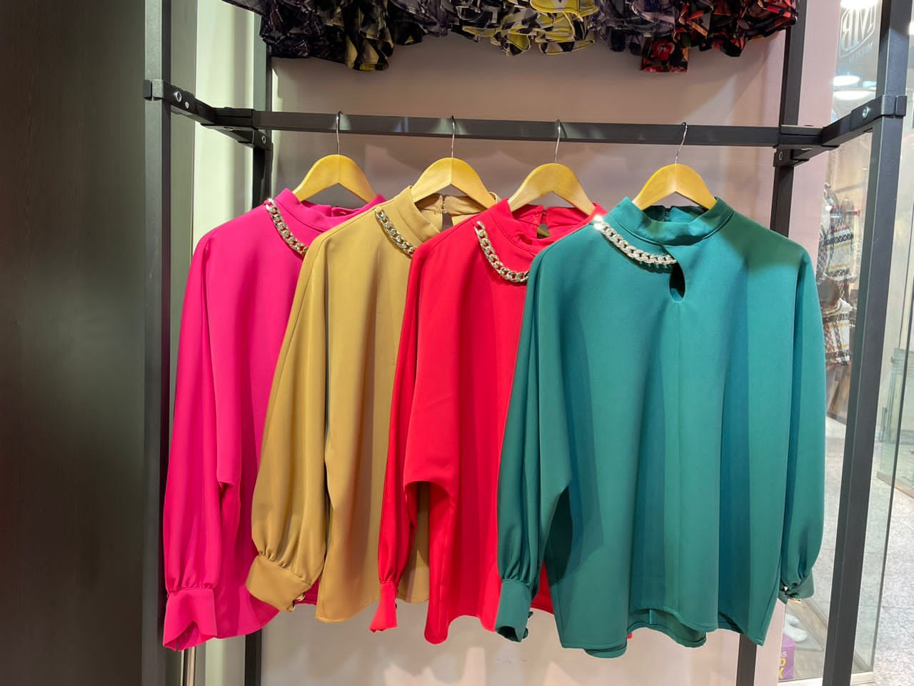 تصویر  شومیز یقه کارتیر