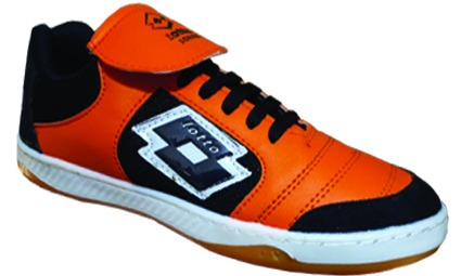 تصویر  کفش ورزشی لوتو