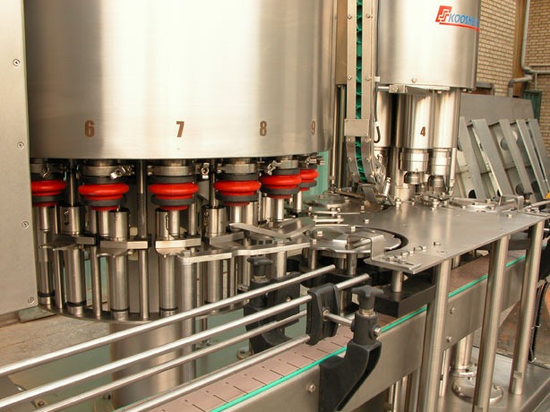 تصویر  ماشین پرکن و دربند مونوبلوک  مدل MB-GF 18/6